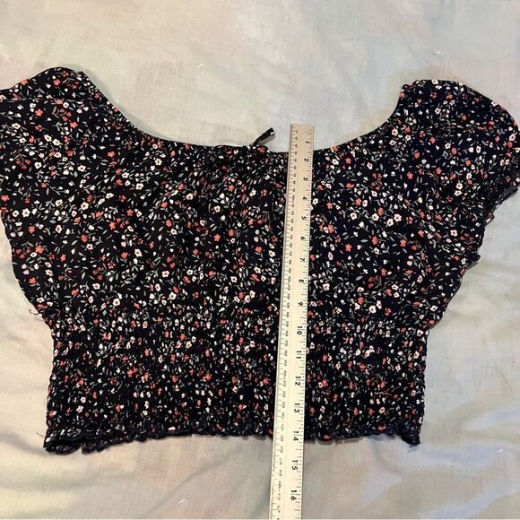 Coco and Shay Floral Off-Shoulder Top Woman's 1XL - Picture 8 of 8